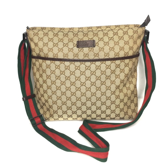 Gucci Handbags - Authentic Gucci unisex messenger bag